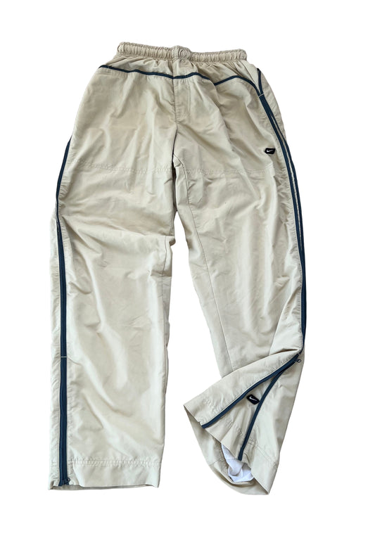 Nike Vintage Trackpants baggy hose Y2k 2000er in (S)
